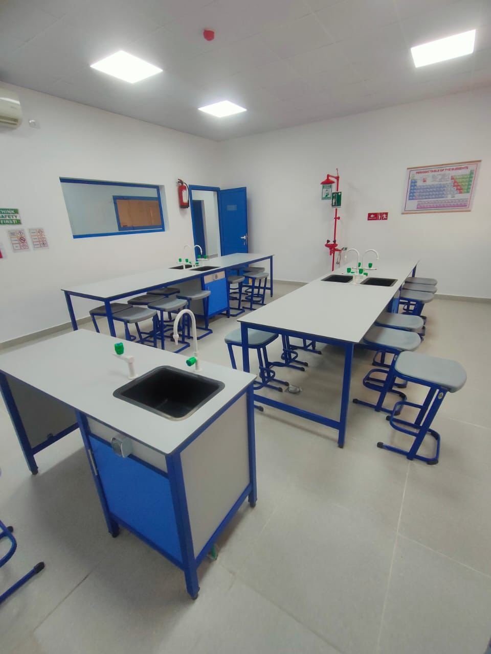 معامل مدرسيه